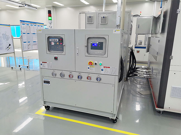 現代工業必備的冷熱一體機多少錢一臺？