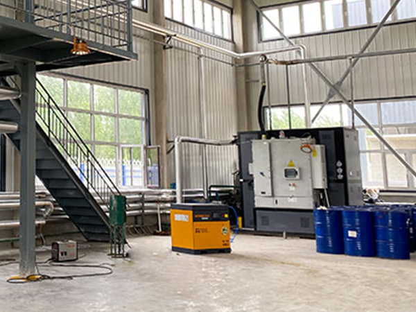 樹(shù)脂控溫有機(jī)熱載體爐