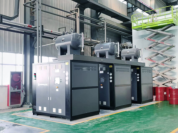 鋰電混合模溫機溫度精準(zhǔn)控制，助力電池行業(yè)邁向新高度