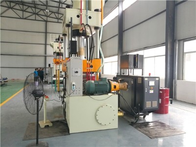 模溫機在醫用呼吸面罩制作過程中的應用「歐能機械」助力生產