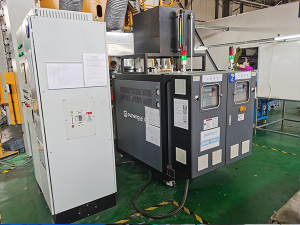 模溫機控制面板的作用，擁有這些功能