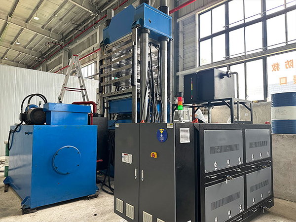 EVA發(fā)泡測試模溫機(jī)，應(yīng)用改善EVA發(fā)泡生產(chǎn)工藝