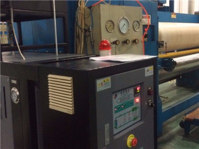 壓光輥筒水循環溫度控制機，「歐能機械」為您提供安全可靠的控溫方式