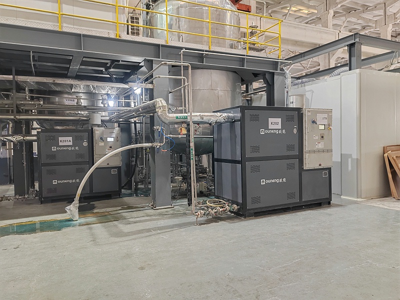 防爆反應(yīng)釜油溫機(jī)如何選擇？最后一點(diǎn)最重要