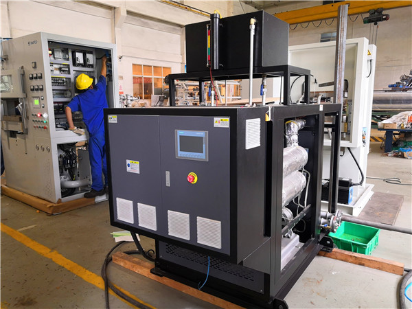 層壓機怎么升溫才快？「歐能機械」模溫機助力生產一秒升溫